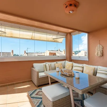 Apartment Sea Mountain View